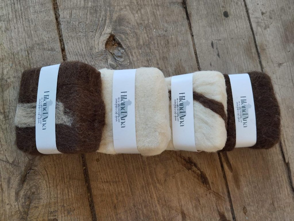 set de jabones naturales artesanales tamaño completo con lana merina